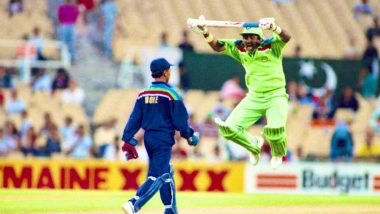 ICC Wishes Javed Miandad 'Happy Birthday', Shares Picture of Former Pakistan Cricketer's 'Jumping' Act Against Kiran More in 1992 World Cup, Watch Video