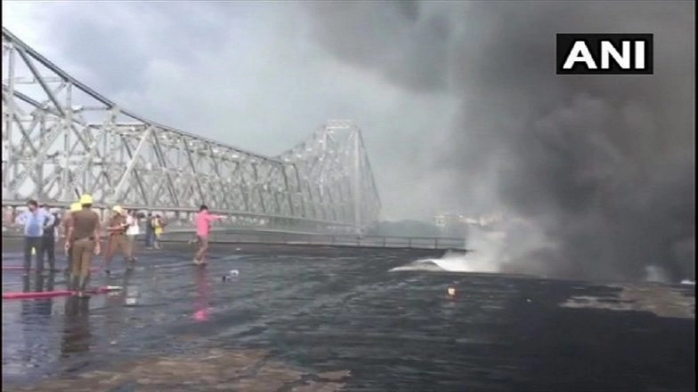 Kolkata: Fire Breaks out at Chemical Godown, 25 Fire Tenders Rushed to Control Blaze