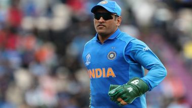 All Eyes on MS Dhoni as Men in Blue Leave for India vs Australia, ICC Cricket World Cup 2019 Match at The Oval in London (Watch Video)