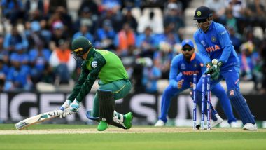 MS Dhoni’s Gloves With Army Insignia: BCCI Asks ICC to Approve Former Indian Skipper’s Balidaan Badge