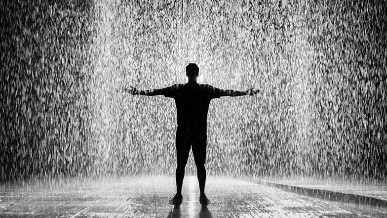 International Yoga Day 2020: Basic Yoga Asanas to Prevent Common Monsoon Ailments Like Asthma and Dysentery