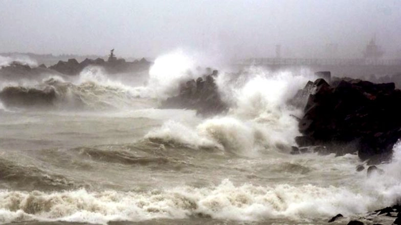 Cyclone Vayu Skirts Gujarat, Coastal Districts Remain on High Alert