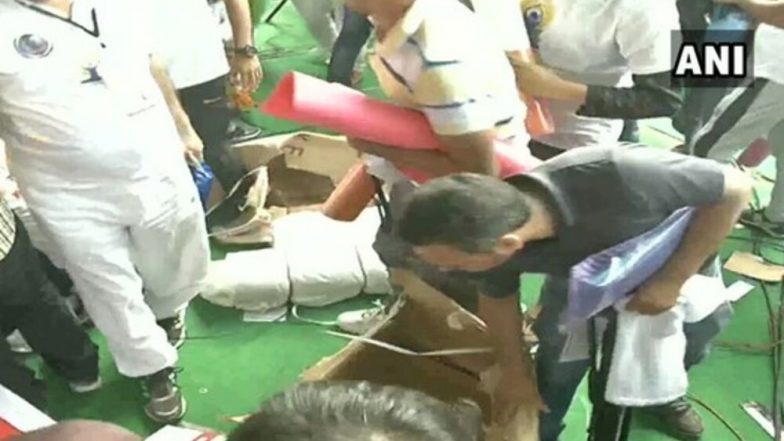 Yoga Day Fiasco in Haryana: Mats Looted From Venue in Rohtak Where Amit Shah, ML Khattar Performed Yoga; Watch Video