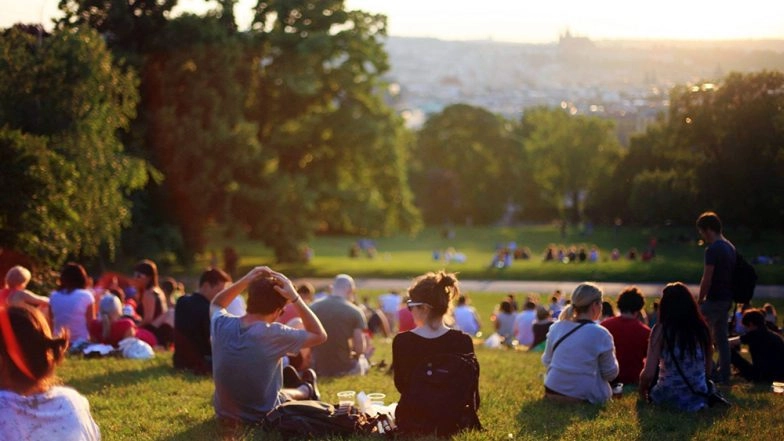 International Picnic Day 2020 HD Images & Wishes: Wallpapers, GIF Greetings, Facebook Messages and SMS to Celebrate The Day With Your Family