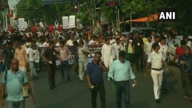 LPG Price Hike Protests: Mamata Banerjee Targets Modi Govt, Nephew Abhishek Hits Streets in Kolkata