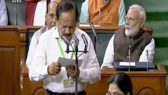 Parliament Monsoon Session 2019: Linguistic Diversity On Show as New Members Take Oath in Lok Sabha