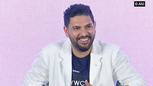 Yuvraj Singh Reveals How Shoaib Akhtar Checked on Injured Batsmen Yuvraj Singh Reveals How Shoaib Akhtar Checked on Injured Batsmen