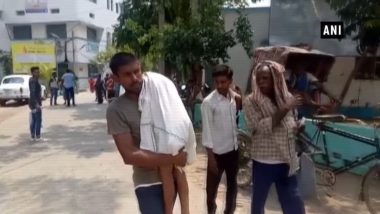 Father Forced to Carry Child's Body on His Shoulder's Due to Unavailability of Ambulance in Bihar's Nalanda