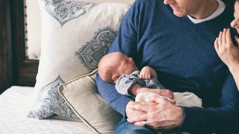 Zomato Introduces 26-Week Paternity Leave and Twitterati Is Cheering
