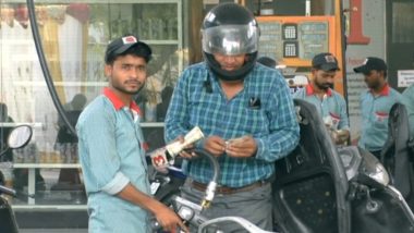 Aligarh: ‘No Helmet, No Fuel’ Drive by the Administration, Commuters Welcome the Move