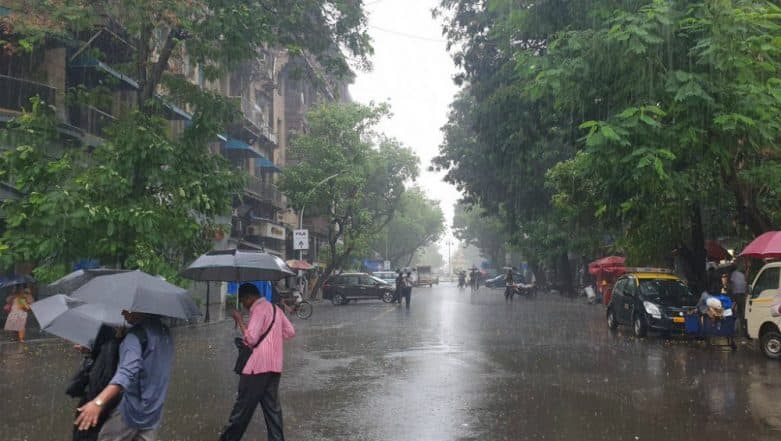 Mumbai to Experience Intermittent, Moderate Rains and Gusty Winds: IMD