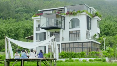 BFF Goals! Seven Best Friends Buy $584K Mansion in China to Live & Grow Old Together, Watch Video of the Girl Gang