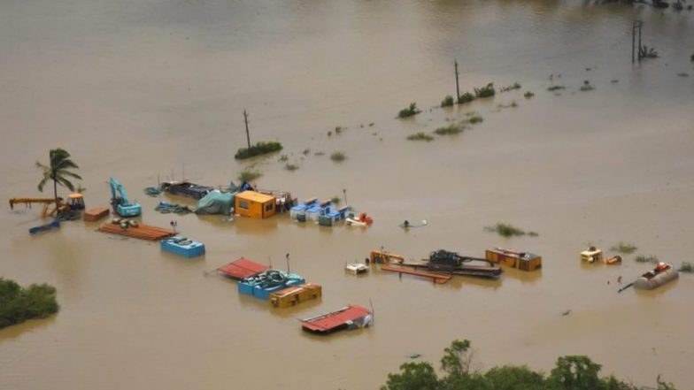 Bihar Floods: Normal Life Hit After Rains Wreak Havoc, Houses Submerged in Floodwater, Locals Forced to Stay Near Railway Tracks