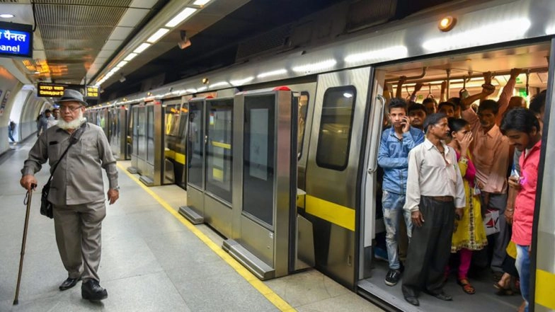 Delhi Metro Timings for Diwali 2019: Train Services to be Available Till 10 PM from All Terminal Stations on October 27