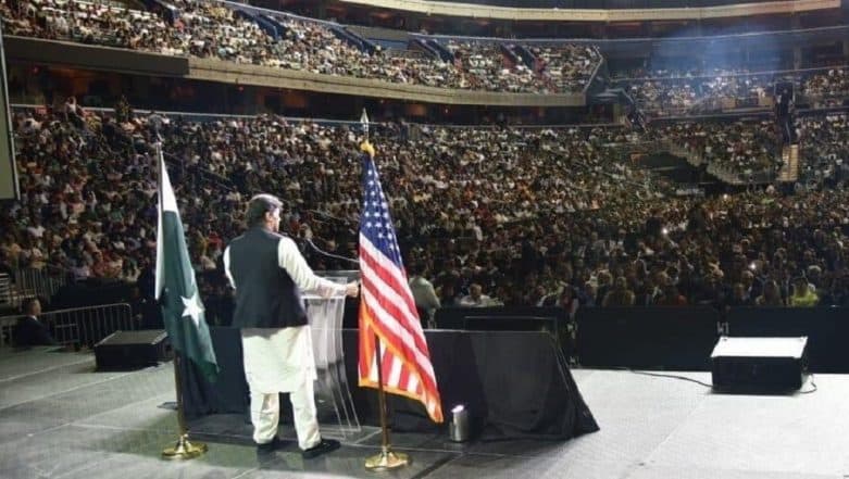 Pakistan PM Imran Khan Receives Warm Welcome at Islamabad International Airport on Return From US Pakistan PM Imran Khan Receives Warm Welcome at Islamabad International Airport on Return From US