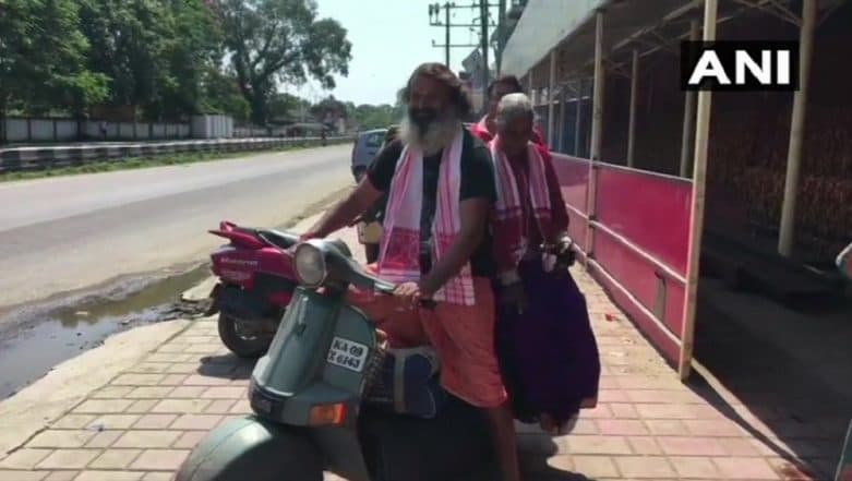 Modern Day ‘Shravan Kumar’ With Mother in Tow on Pilgrimage Across India, Nepal, Bhutan Modern Day ‘Shravan Kumar’ With Mother in Tow on Pilgrimage Across India, Nepal, Bhutan
