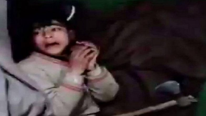 Jammu And Kashmir: Teacher Threatens to Slaughter Student With Axe in Handwara, Video Goes Viral