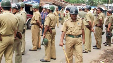 Karnataka Police Detain Group For Trying to Hoist 'Uttara Karnataka' Flag in Belgaum on New Year's Day 2020