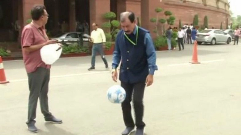TMC MP and &amp; Former Indian Football Team Captain Prasun Banerjee Plays Football in Parliament, Appeals PM Narendra Modi to Promote the Game