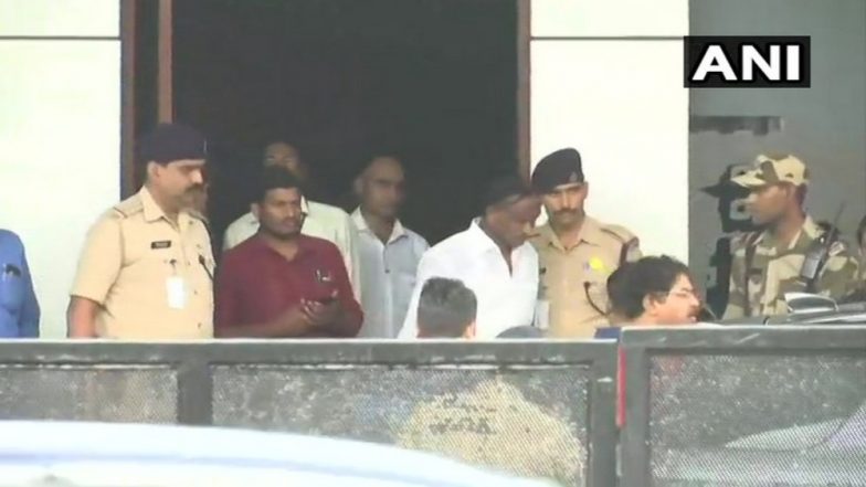 Karnataka Political Crisis: Rebel MLA Nagaraj Who Raised Coalition’s Hopes Flies to Mumbai