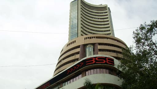 Stock Market Extends Rally, Sensex Zooms 900 Points