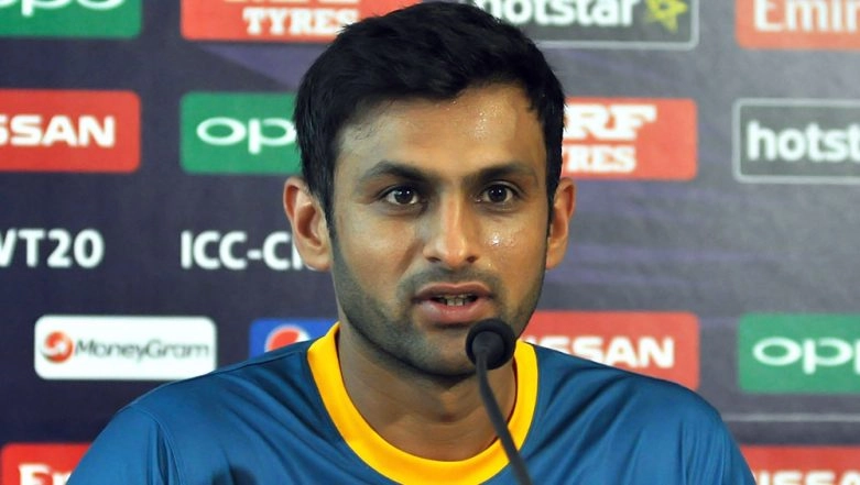 Shoaib Malik Doesn't Deserve a Farewell Match But a Final Dinner, Says Wasim Akram