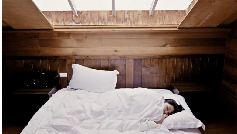 Best Pillows To Beat Back Pain and Get A Good Night's Sleep