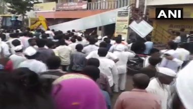 Solapur Building Collapse: Over 20 Feared Trapped As Roof of Building That Houses Bank of Maharashtra Falls