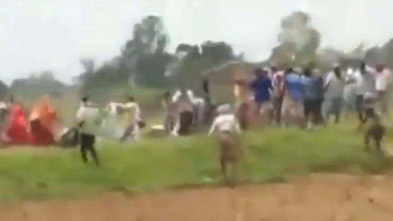 Sonbhadra Massacre: Video of Firing Which Claimed 10 Lives in UP's Umbha Village Surfaces Online