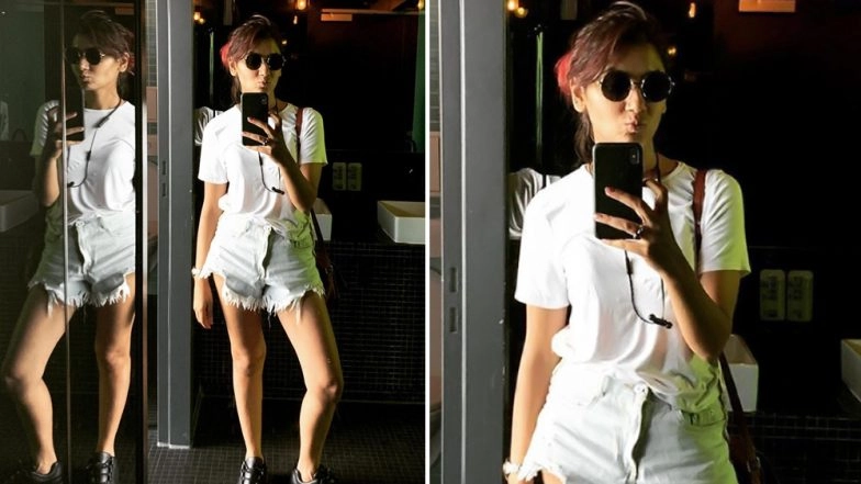 Kumkum Bhagya Actress Sriti Jha aka Pragya Shows How to Look Your Stylish Best This Monsoon (View Pics)