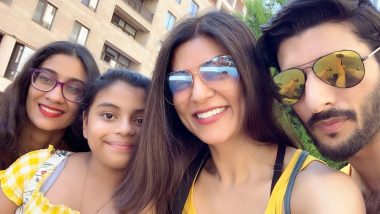 Sushmita Sen and Rohman Shawl’s Family Selfie with Daughters Will Make You Say They’re the Fantastic Four!