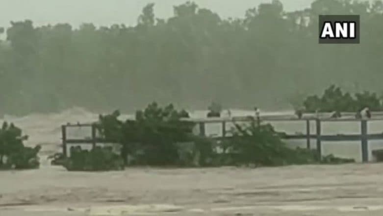 Madhya Pradesh Floods: 183 Students Rescued After Water Enters Hostel Building