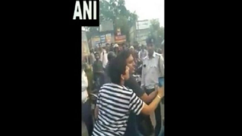 Drunk Woman And Partner Misbehave With Delhi Traffic Police Officials in Mayapuri; Watch Video
