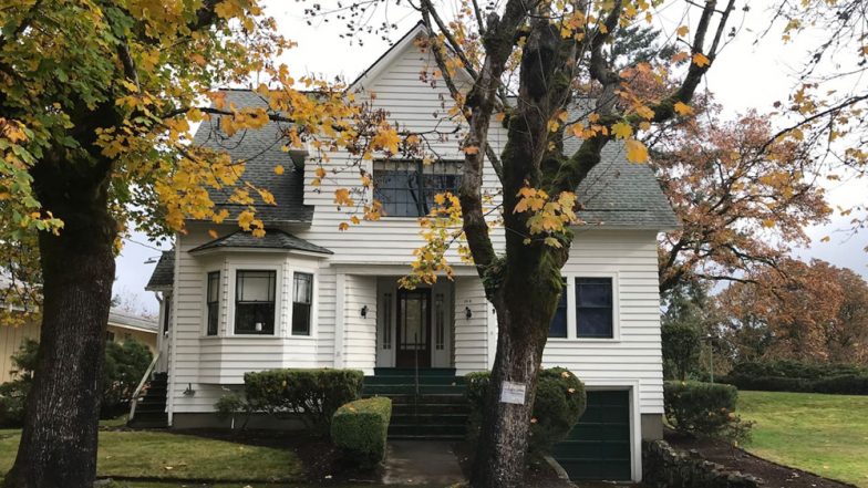 Twilight Fans Rejoice! You Can Now Rent Bella Swan’s House on Airbnb for $330 a Night