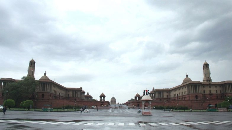 Rains, Hailstorm Lash Delhi and Parts of Haryana; AQI Improves, Winter Chill Likely to Grip Region