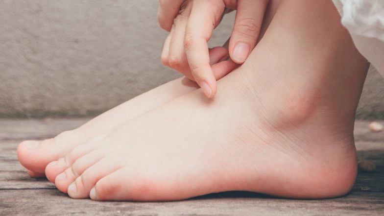 Sex Query of The Week: How To Give a Mind-Blowing Foot Job To Your Man? Ways To Use Your Feet During Sex For an Intense Orgasm