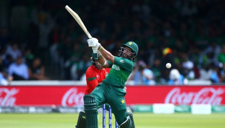 Pakistan's Imam-ul-Haq Declared Fit to Bat After Warm-up Injury