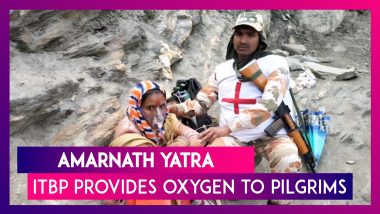 Amarnath Yatra: ITBP Personnel Administer Oxygen to Pilgrims in Baltal, Jammu & Kashmir
