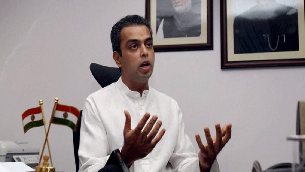 Maharashtra Impasse: Milind Deora Says Governor Should Invite Congress-NCP to Form Government Maharashtra Impasse: Milind Deora Says Governor Should Invite Congress-NCP to Form Government