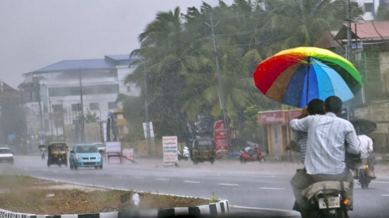 Weather Update: Thunderstorm With Rainfall Over Parts of Delhi, Uttar Pradesh During Next 2 Hours