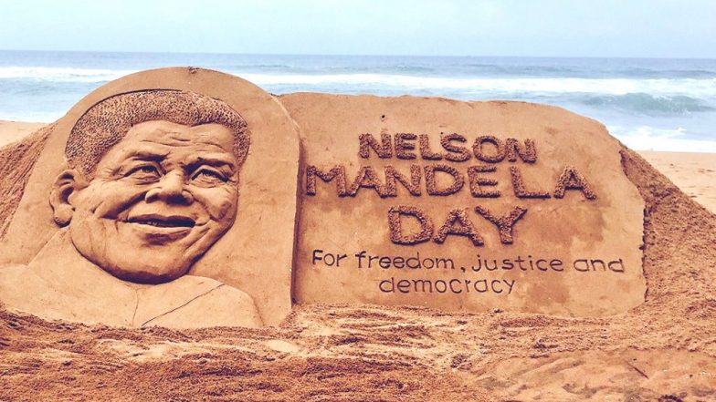 Nelson Mandela Day 2019: Sudarsan Pattnaik Honours Former South African President on 101st Birth Anniversary With a Sand Art at Puri Beach