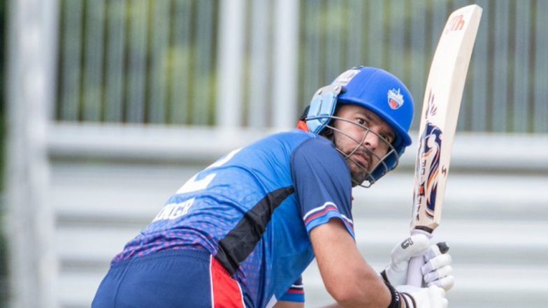 Yuvraj Singh Smashes Pakistan Bowler Shadab Khan for a Flat Six During Global T20 Canada Match, Watch Video