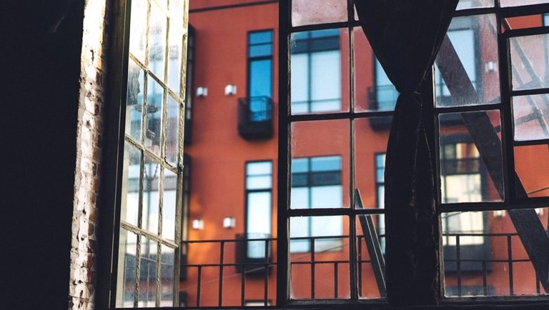 Couple Fall off Balcony During Passionate Sex