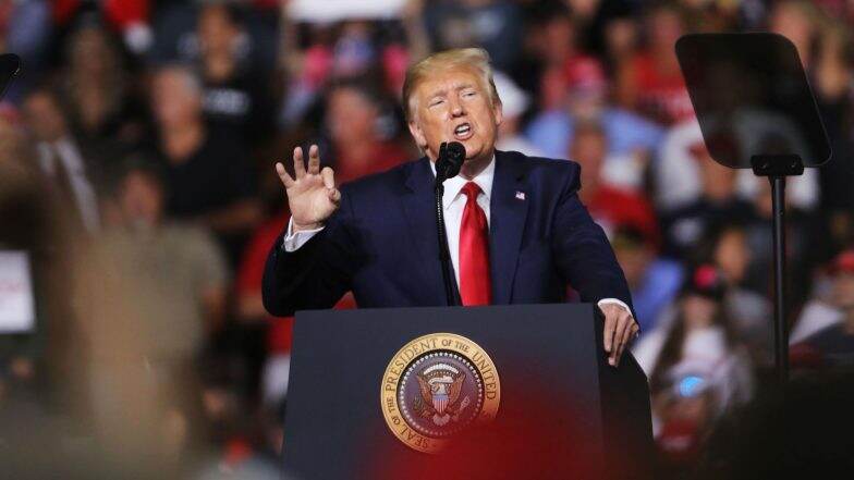 Donald Trump Says 'Tim Cook Right That China Trade War Will Help Samsung' Donald Trump Says 'Tim Cook Right That China Trade War Will Help Samsung'