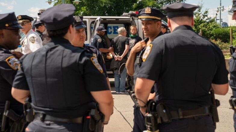 New York Police Officer Daniel Pantaleo Sacked Over Choking Death of Black Man New York Police Officer Daniel Pantaleo Sacked Over Choking Death of Black Man