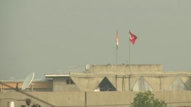 J&K Flag Waving Atop Srinagar Secretariat Along With Tricolour Despite Article 370's Abrogation, Watch Video