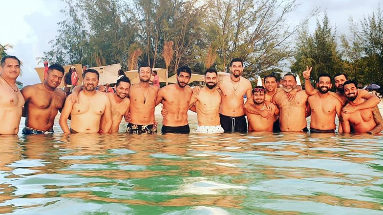 Virat Kohli and Rohit Sharma Finally Pose Together in a Group Photo! View Pic of Indian Cricket Team Players Enjoying Beach Time in West Indies
