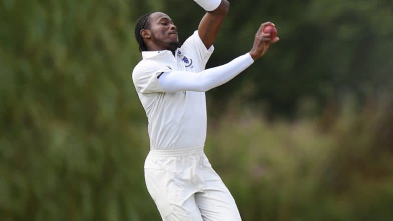 Ashes 2019 Series: Jofra Archer Faces Ire on Social Media for Smiling After Hitting Steve Smith With Ferocious Bouncer in 2nd Test Ashes 2019 Series: Jofra Archer Faces Ire on Social Media for Smiling After Hitting Steve Smith With Ferocious Bouncer in 2nd Test
