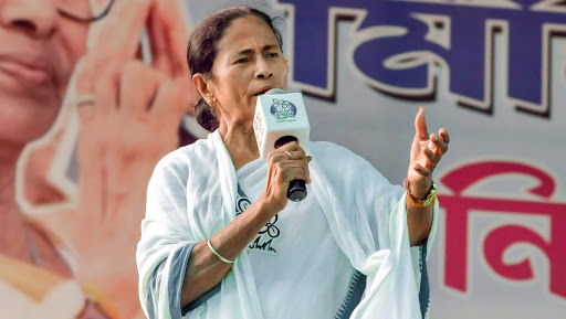 West Bengal Assembly Elections 2021: Mamata Banerjee Urges ECI To Hold Remaining Phases of Polls in the State in One Go To Protect People From COVID-19