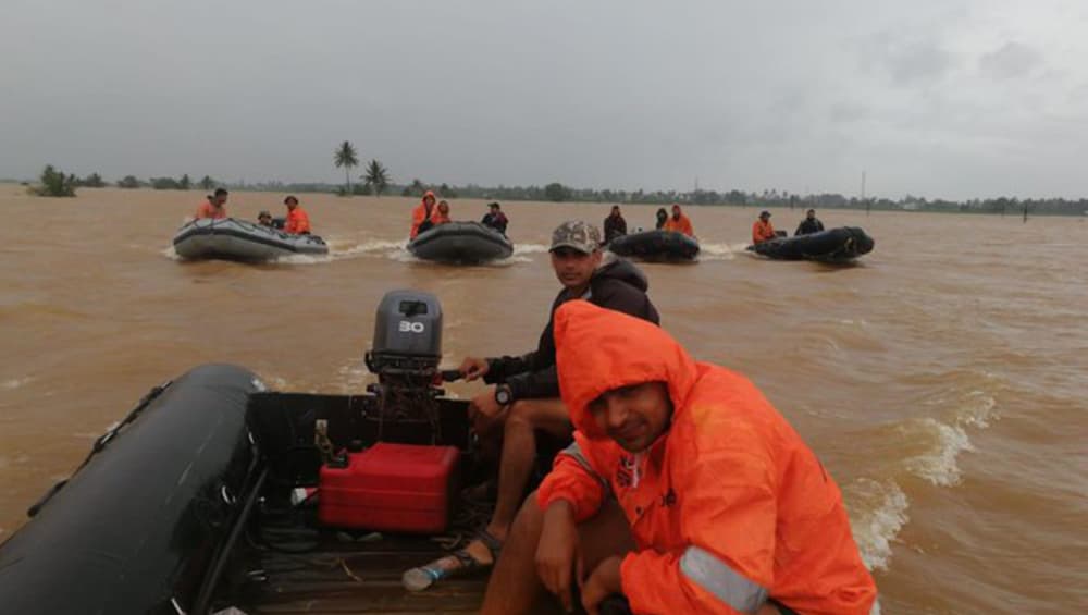 Navy Teams In Kolhapur Involved In Rescue Operations In Flood Hit